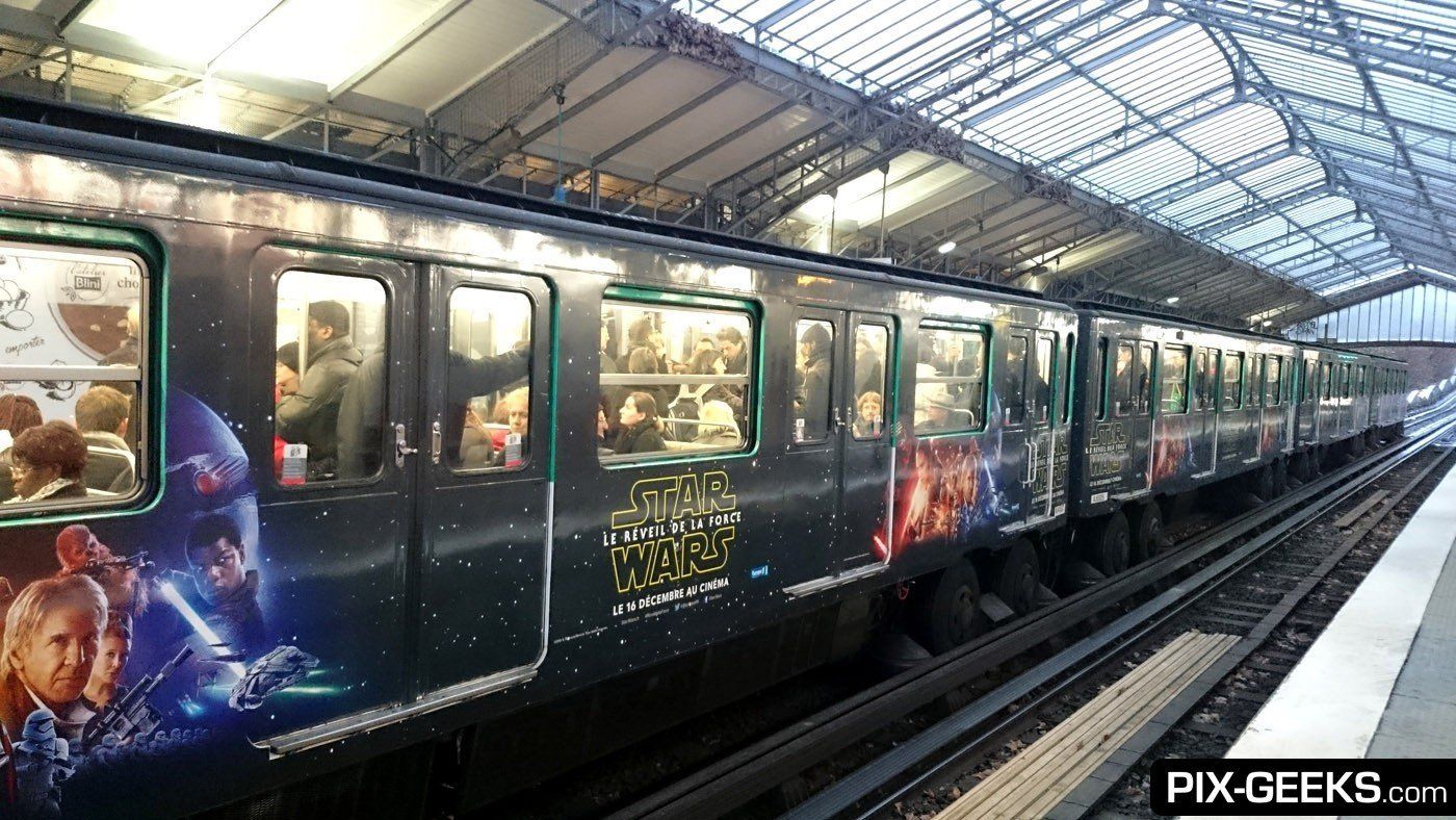 Star Wars Episode VII dans le Metro à Paris #8