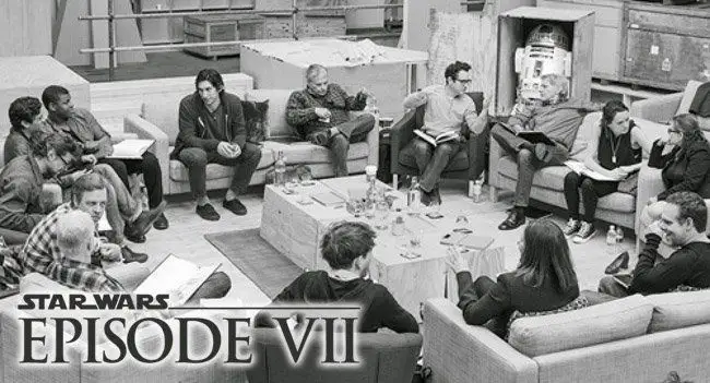 Concours Star Wars Episode VII : 8 fans pourront rencontrer tout le casting à l'avant-première du film
