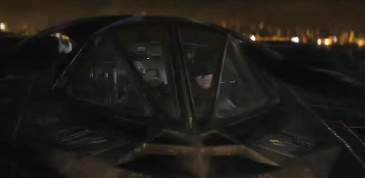 Batman v Superman : Doomsday en action dans une nouvelle bande annonce explosive