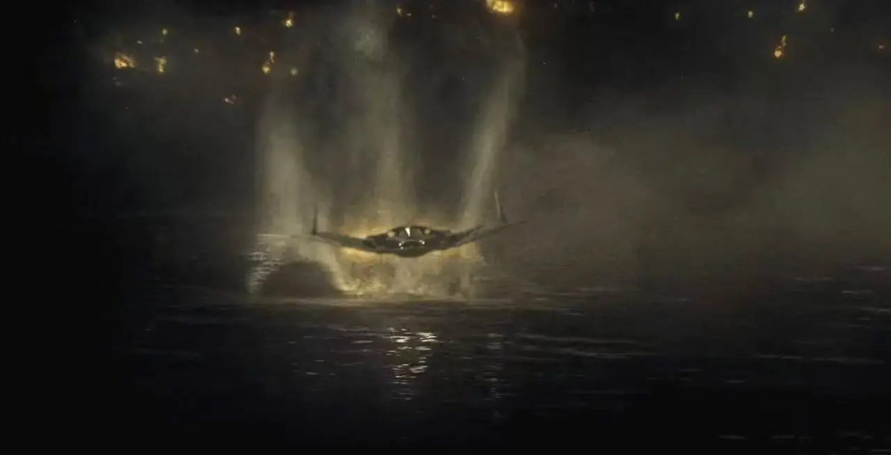 Batman v Superman : Doomsday en action dans une nouvelle bande annonce explosive