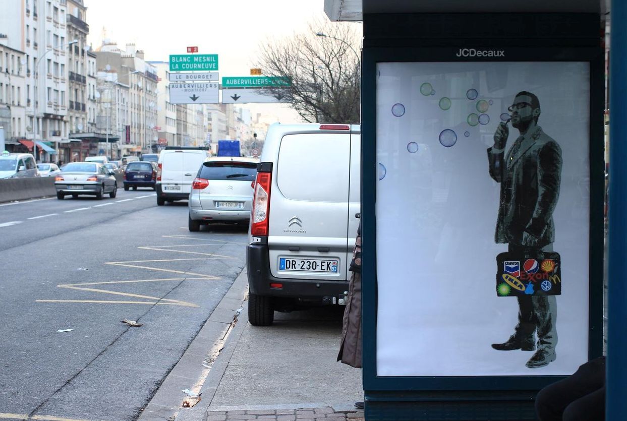 Brandalism détourne 600 panneaux publicitaires pour protester contre la COP21 #8