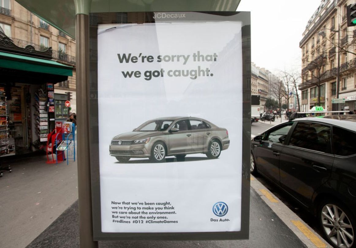 Brandalism détourne 600 panneaux publicitaires pour protester contre la COP21 #5