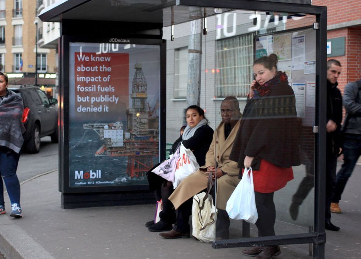 Brandalism détourne 600 panneaux publicitaires pour protester contre la COP21 #7