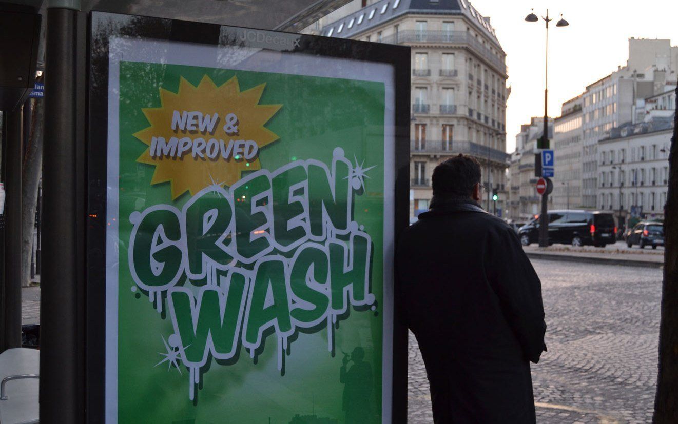 Brandalism détourne 600 panneaux publicitaires pour protester contre la COP21 #13