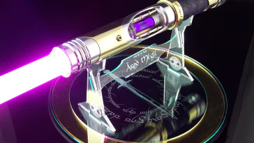 Un Sabre Laser sublime sorti tout droit du Seigneur des Anneaux