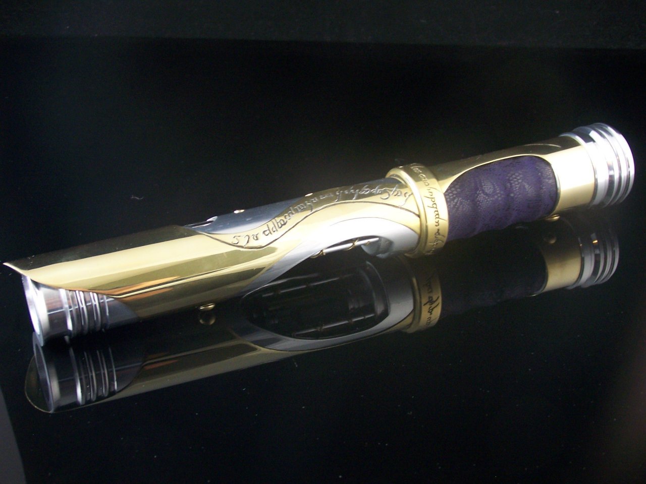Un Sabre Laser sorti tout droit du Seigneur des Anneaux