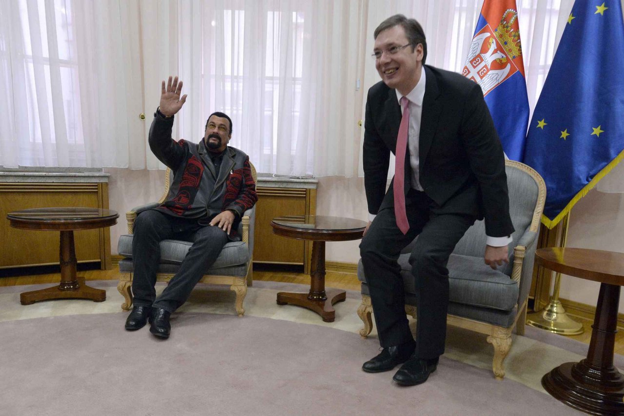 Steven Seagal pourrait entraîner les forces spéciales serbes