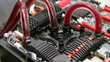 ASUS ROG GX700 : le 1er ordinateur portable avec watercooling