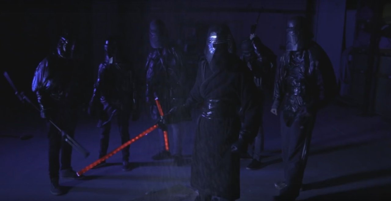 Star Wars Episode VII : la bande annonce refaite avec 100$ de budget