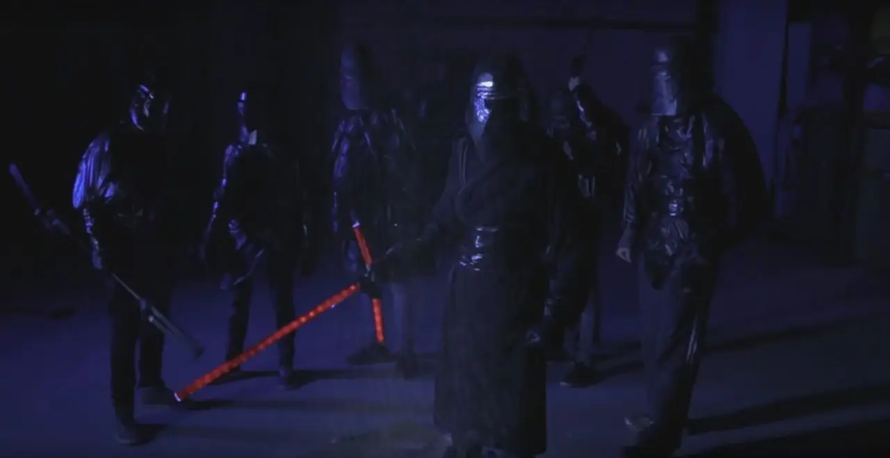 Star Wars Episode VII : la bande annonce refaite avec 100$ de budget