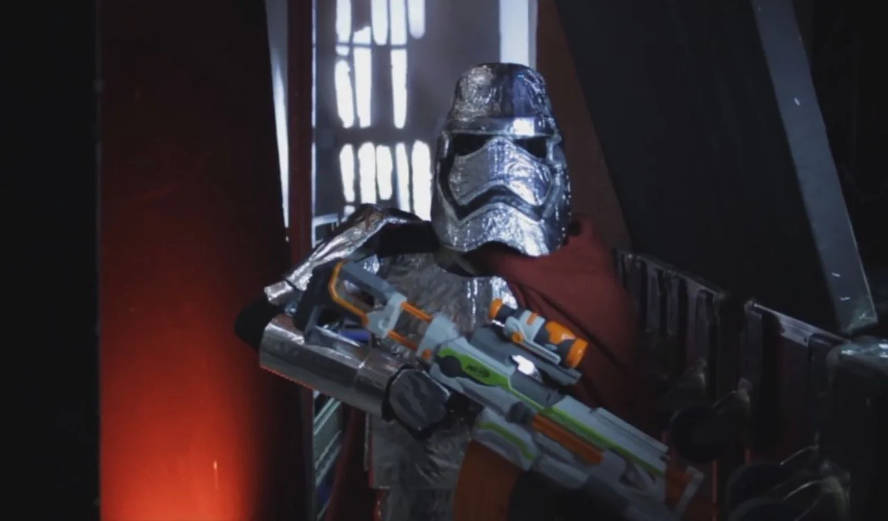 Star Wars Episode VII : la bande annonce refaite avec 100$ de budget