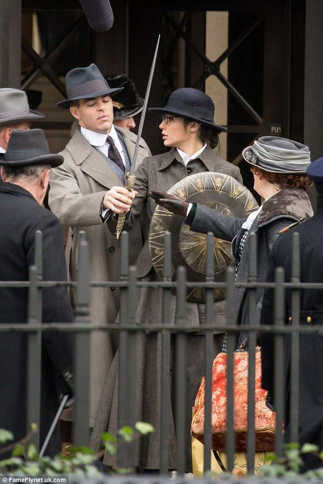 Wonder Woman : 10 nouvelles photos du tournage du film