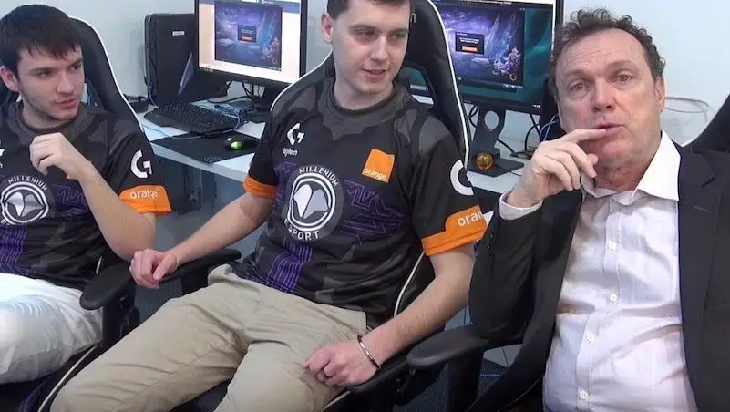 Julien Lepers se reconvertit en gamer professionnel de League of Legends