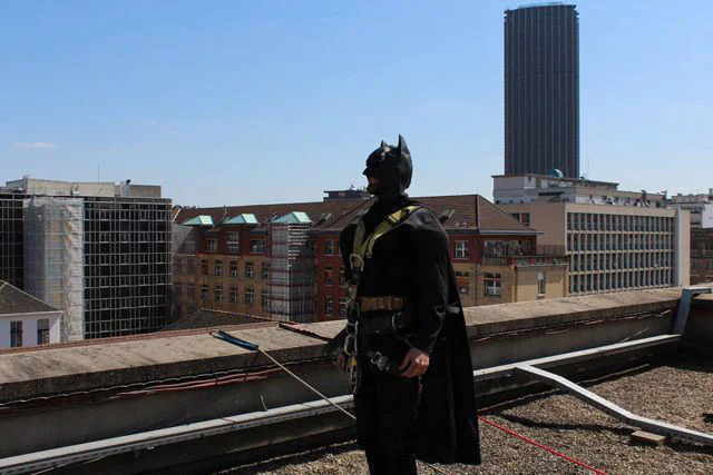 Des super-héros rendent visite aux enfants malade de l’hôpital Necker #2
