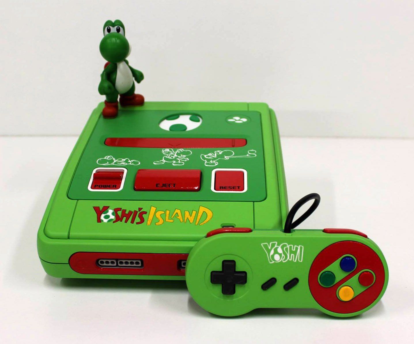 D’incroyables consoles customisées par Muchunow #3