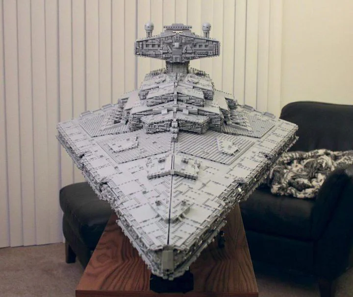 Ce gigantesque Star Destroyer en LEGO mesure 1,4 mètre de long #7