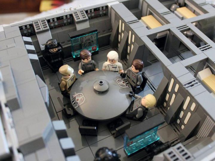 Ce gigantesque Star Destroyer en LEGO mesure 1,4 mètre de long #3