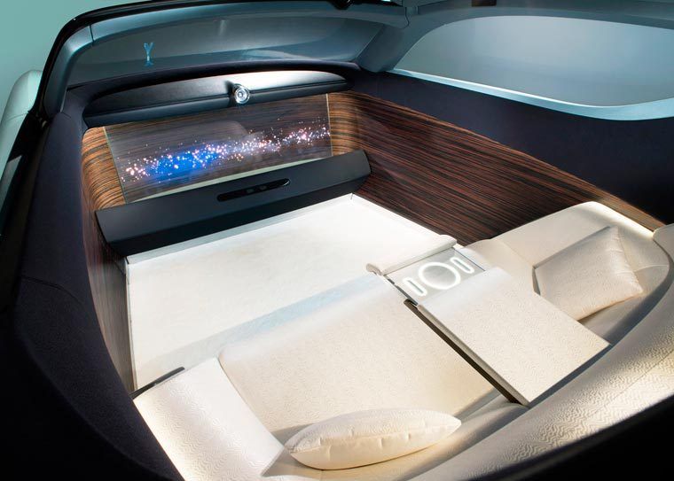 Ce concept car Rolls-Royce est piloté par une IA #5