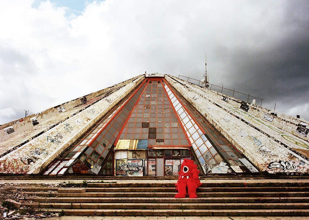 Les photos de vacances de Monstro le gros monstre rouge gentil #12