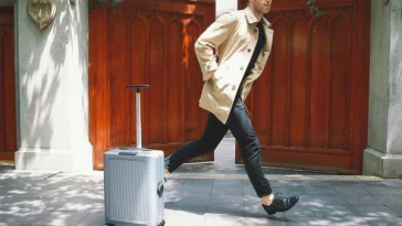 Cowarobot : la valise intelligente qui vous suit toute seule