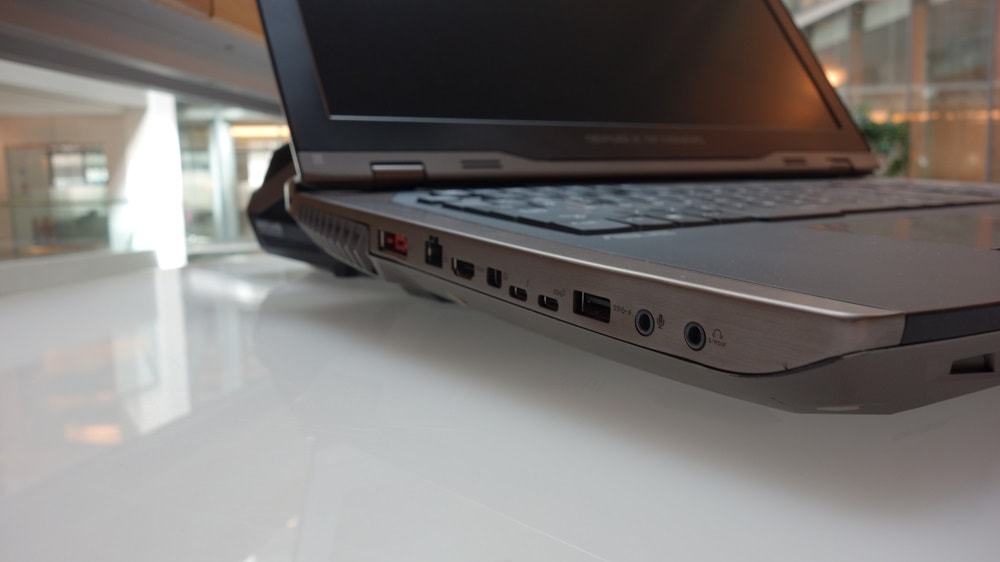 ASUS ROG GX800 : un PC portable avec watercooling ultra-puissant #3