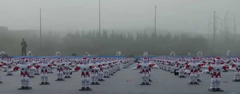 Une société chinoise fait danser 1000 robots en même temps