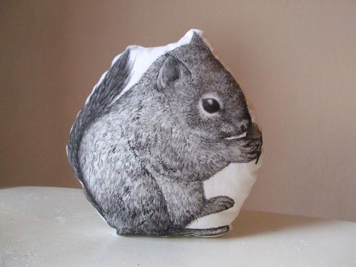Cette artiste imagine des coussins en forme d’animaux ultra-réalistes #14