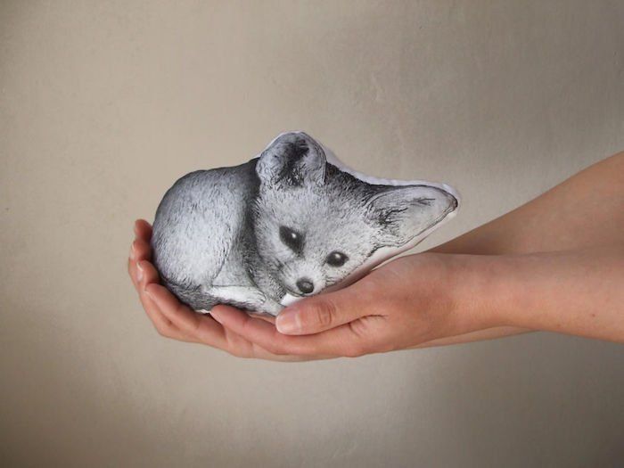 Cette artiste imagine des coussins en forme d’animaux ultra-réalistes #12