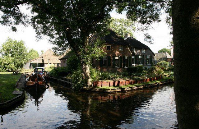 Giethoorn : ce village n’est pas accessible en voiture #7