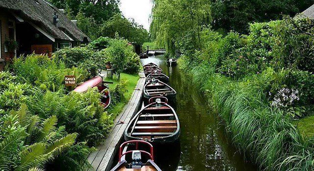 Giethoorn : ce village n’est pas accessible en voiture