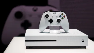 La XBox One S domine les ventes de consoles