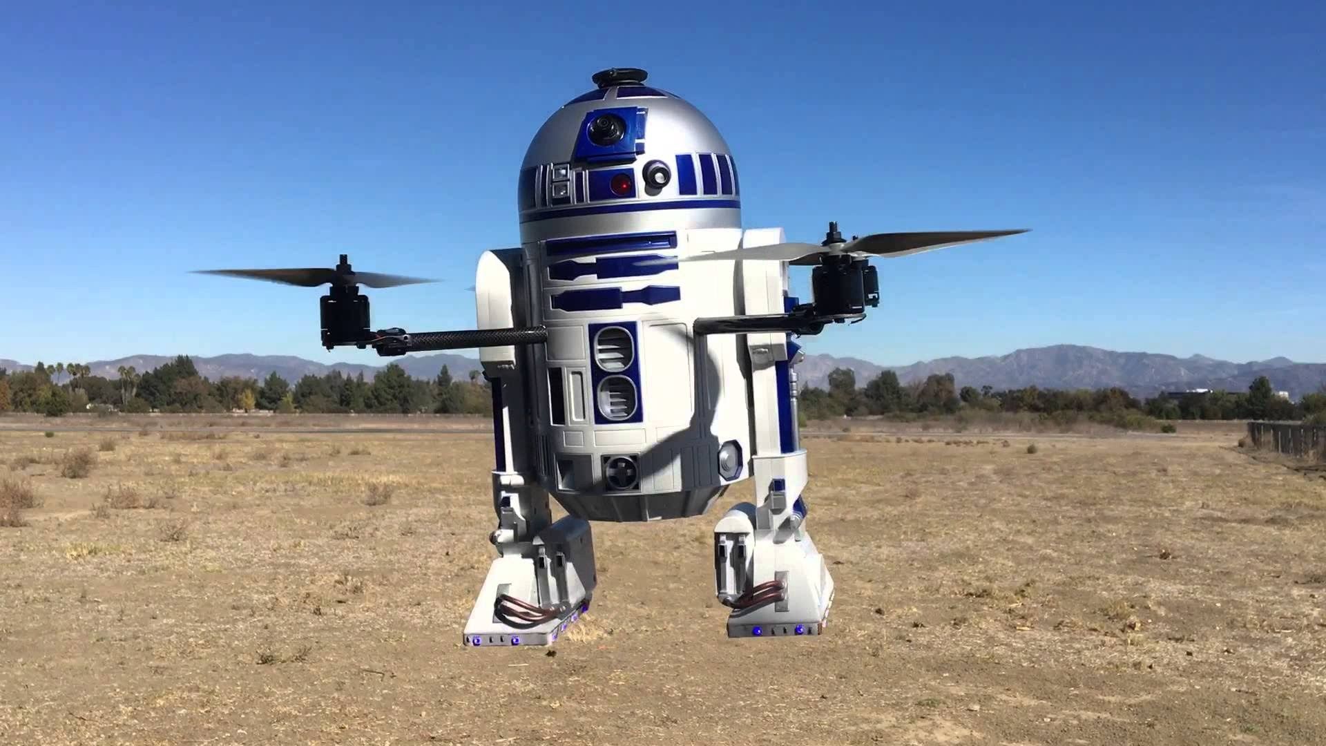 Il crée un drone R2-D2 avec une imprimante 3D