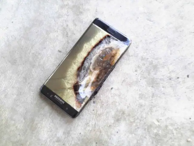 Son Galaxy Note 7 explose et détruit sa Jeep #3