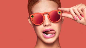 Snapchat lance des lunettes-appareil photo connectées