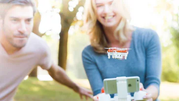 Le Pokédrone devient le SKEYE Nano 2 : un drone minuscule qui fait des selfies