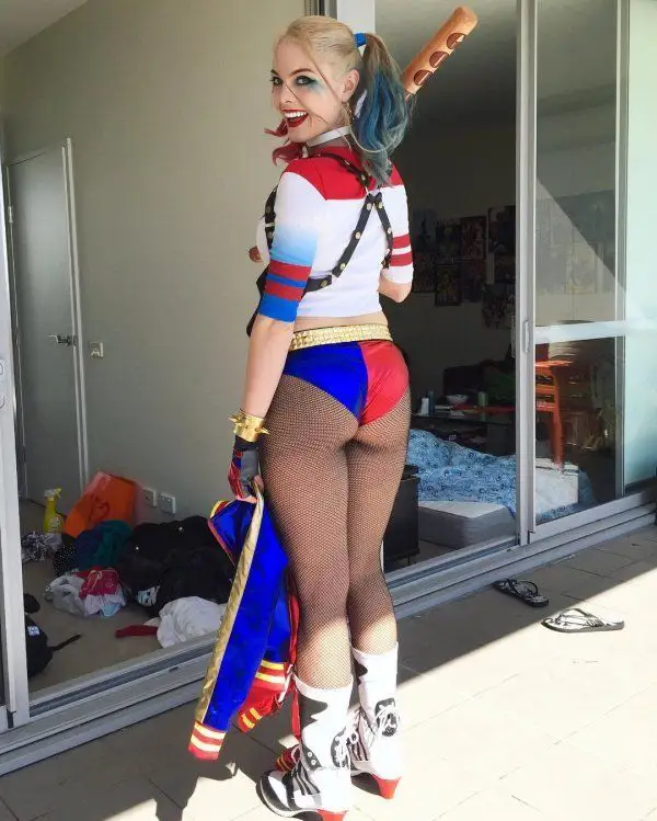2 Cosplayeuses se disputent le titre de la meilleure Harley Quinn en 2026 #12