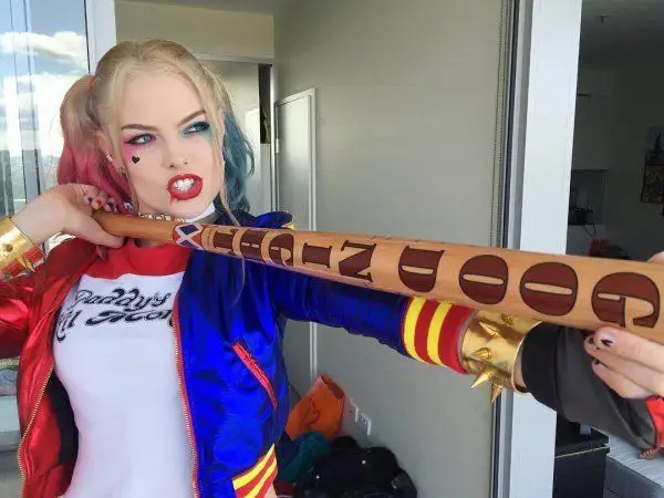 2 Cosplayeuses se disputent le titre de la meilleure Harley Quinn en 2026 #10