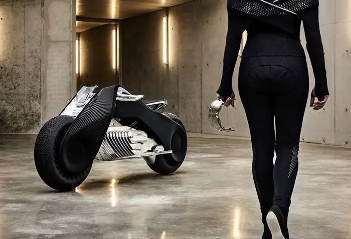 BMW imagine une moto qui se conduit sans casque #4