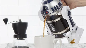 Cette cafetière R2-D2 vous donnera la Force tous les matins
