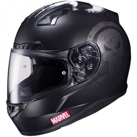 Les héros de Star Wars et Marvel ont maintenant un casque à leur effigie #25