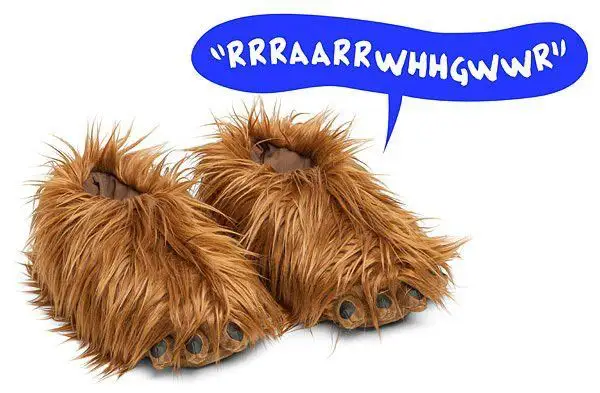Ces chaussons Chewbacca poussent des cris de Wookie
