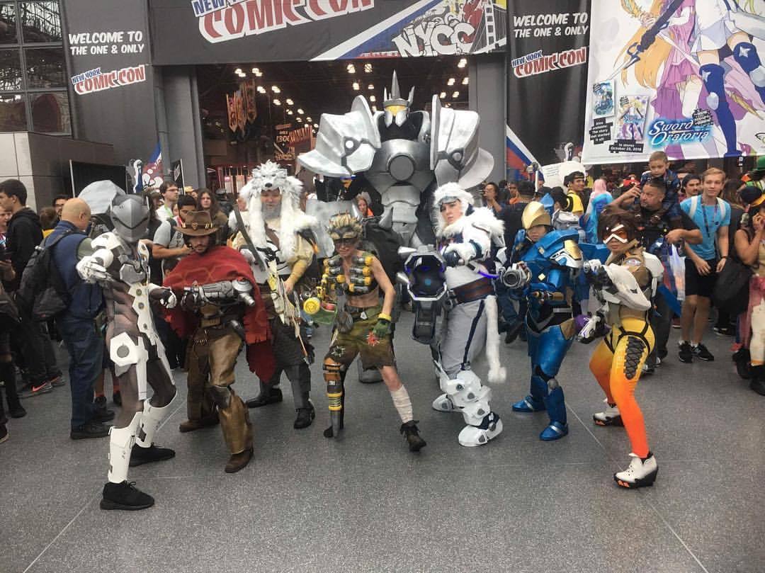 Overwatch : un incroyable cosplay de Reinhardt de 3 mètres de haut #3
