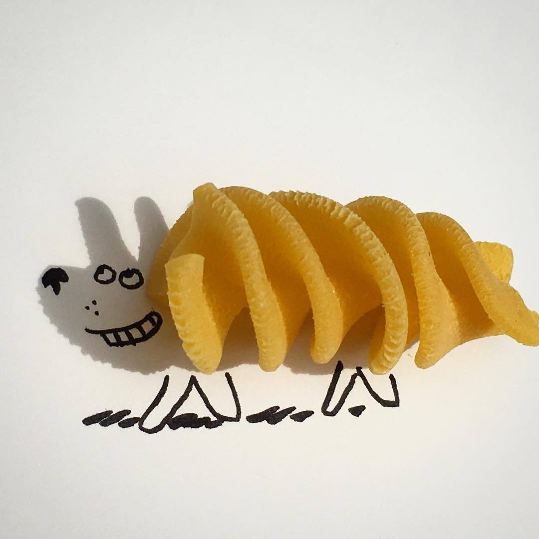 Il réalise des dessins étonnants avec de simples ombres #3