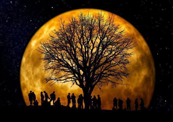 Super lune : ce soir la lune sera géante et très lumineuse