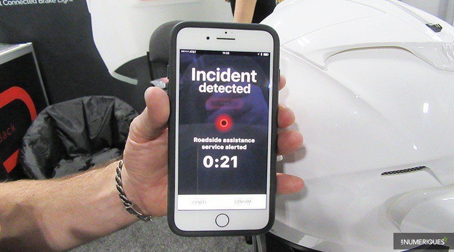 Cosmo Ride : le feu de stop connecté pour motards par Cosmo Connected #4