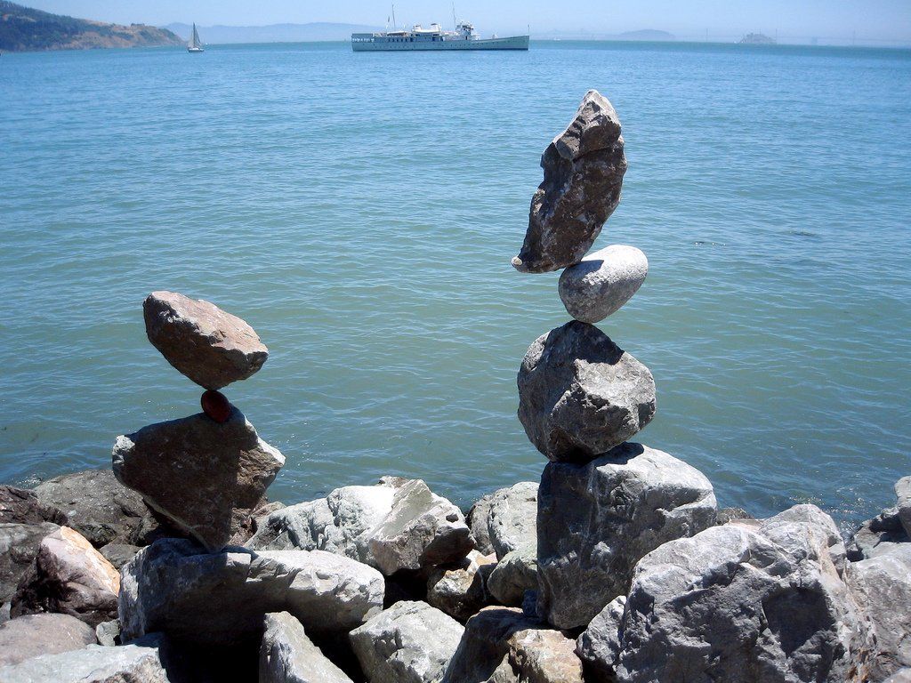 Le Rock Balancing : l’art de faire tenir des pierres en équilibre #2