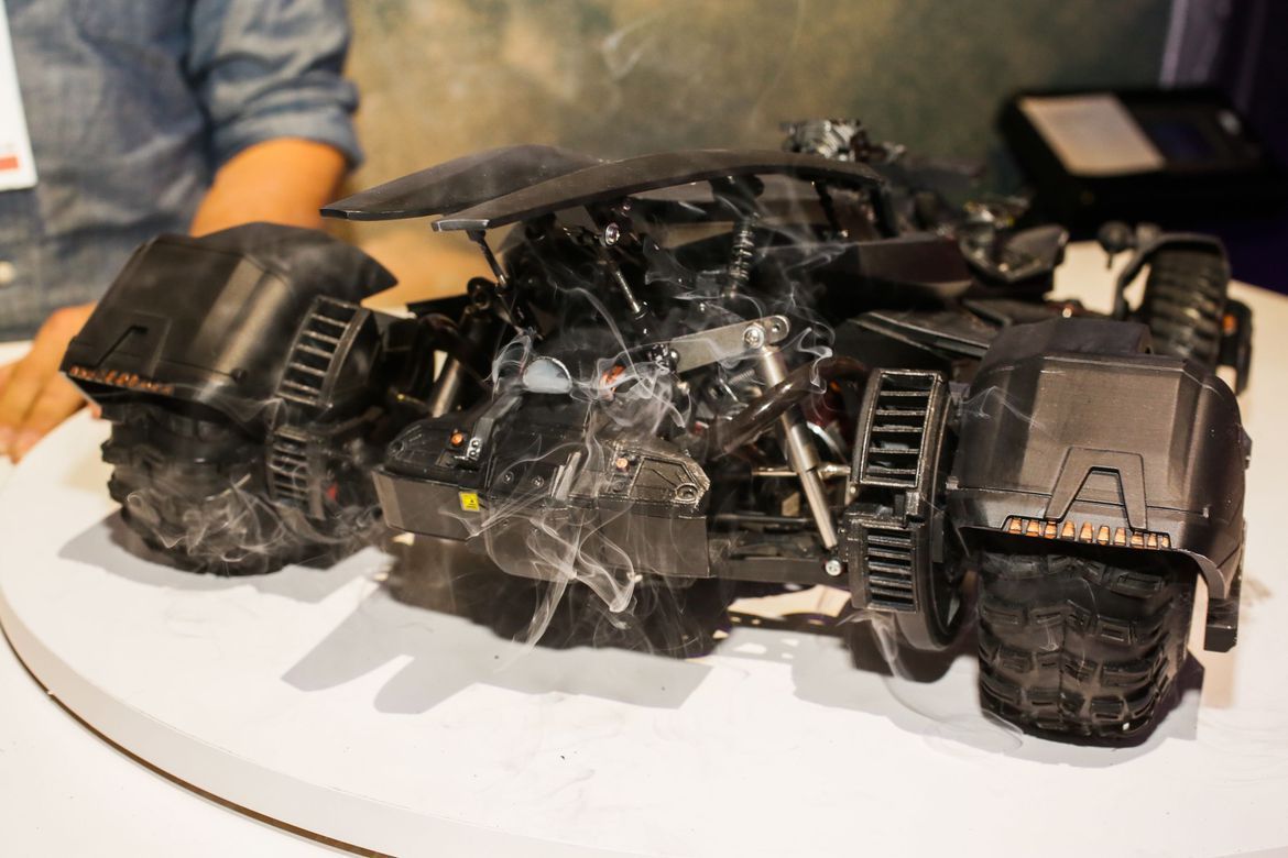 La batmobile de Justice League se dévoile #6