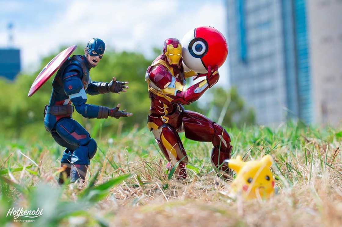 Des figurines de super-héros mises en scène avec humour #13