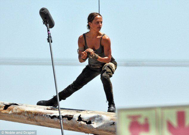Tomb Raider : 15 photos d’Alicia Vikander dans les bottes de Lara Croft #10