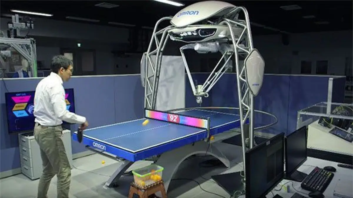 Ce robot professeur de ping pong analyse votre jeu et vous aide à progresser